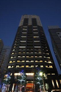 ファーストリアルタワー新宿