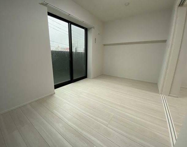 V-room夏見